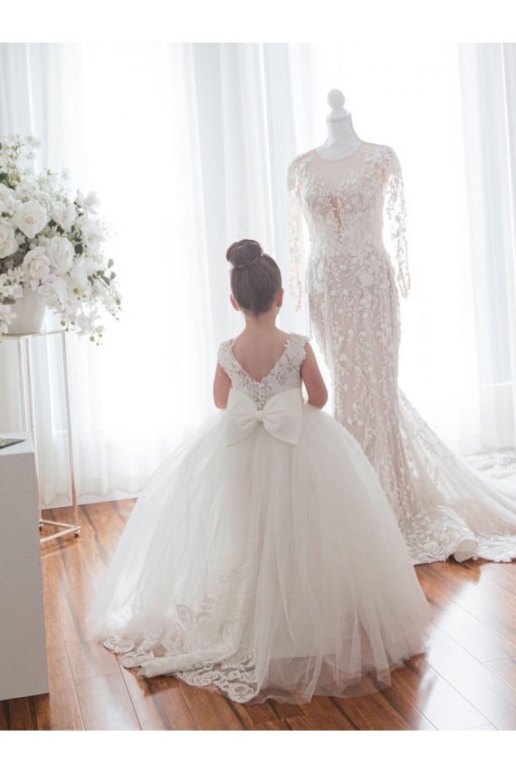 Tulle & Lace Bateau Neckline Chapel Train Sleeveless Flower Girl Dress Norwich